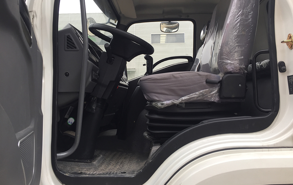 東風多利卡純電動6噸灑水車